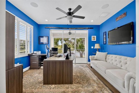House in Lutz, Florida 3 bedrooms, 262.91 sq.m. № 2324206 - photo 26