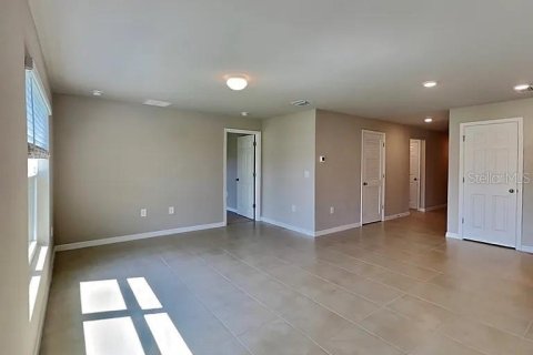 Casa en alquiler en Port Charlotte, Florida, 4 dormitorios, 139.26 m2 № 1905772 - foto 2