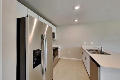 Casa en alquiler en Port Charlotte, Florida, 4 dormitorios, 139.26 m2 № 1905772 - foto 3