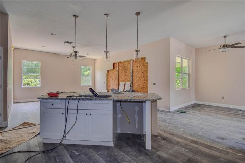 House in Lakeland, Florida 4 bedrooms, 212.84 sq.m. № 1901546 - photo 12