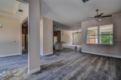 House in Lakeland, Florida 4 bedrooms, 212.84 sq.m. № 1901546 - photo 6