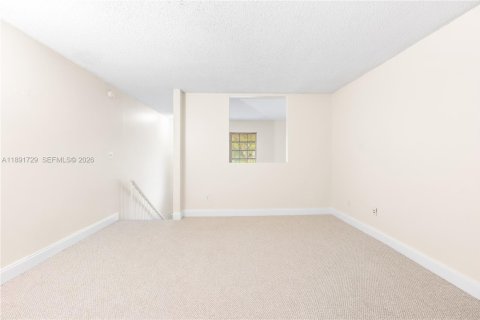 Condo in Miami, Florida, 1 bedroom  № 1943889 - photo 20