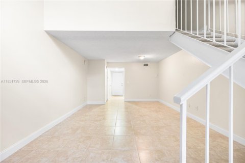 Condo in Miami, Florida, 1 bedroom  № 1943889 - photo 17