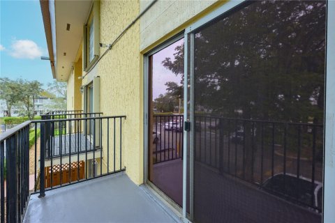 Condo in Miami, Florida, 1 bedroom  № 1943889 - photo 27