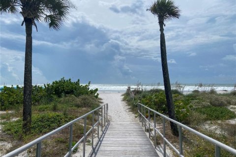 Appartement à louer à Madeira Beach, Floride: 2 chambres, 88.44 m2 № 2411670 - photo 2