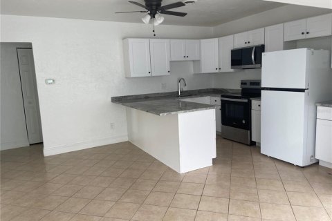 Appartement à louer à Madeira Beach, Floride: 2 chambres, 88.44 m2 № 2411670 - photo 9