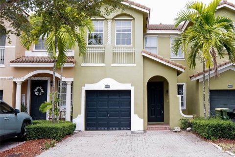 Adosado en venta en Homestead, Florida, 3 dormitorios, 158.31 m2 № 1814855 - foto 1