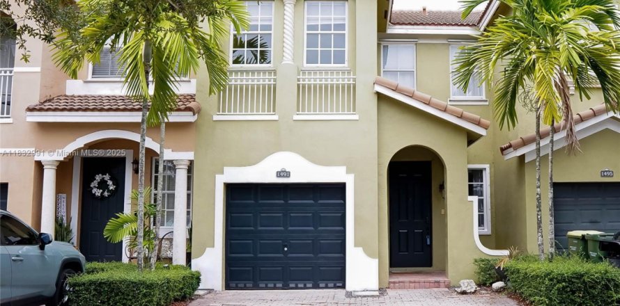 Adosado en Homestead, Florida 3 dormitorios, 158.31 m2 № 1814855