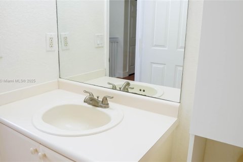 Adosado en venta en Homestead, Florida, 3 dormitorios, 158.31 m2 № 1814855 - foto 23