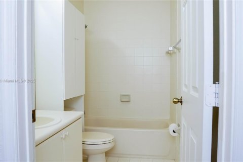 Adosado en venta en Homestead, Florida, 3 dormitorios, 158.31 m2 № 1814855 - foto 22