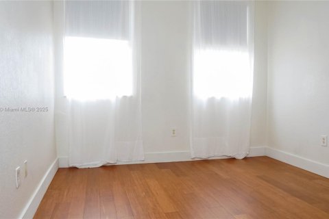 Adosado en venta en Homestead, Florida, 3 dormitorios, 158.31 m2 № 1814855 - foto 16