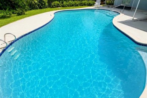 House in Winter Park, Florida 4 bedrooms, 130.53 sq.m. № 2277953 - photo 19
