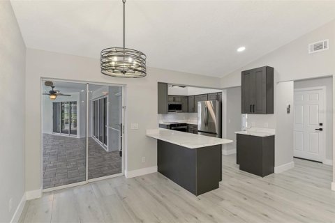 Casa en venta en Port Charlotte, Florida, 3 dormitorios, 234.67 m2 № 2093856 - foto 23