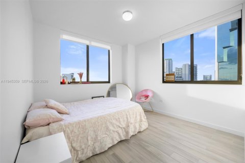 Copropriété à louer à Miami, Floride: 2 chambres, 98.85 m2 № 2152861 - photo 16