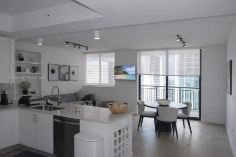 Condo à Miami, Floride, 2 chambres  № 2152861