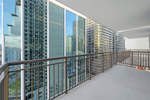 Copropriété à louer à Miami, Floride: 2 chambres, 98.85 m2 № 2152861 - photo 24