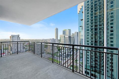 Copropriété à louer à Miami, Floride: 2 chambres, 98.85 m2 № 2152861 - photo 21