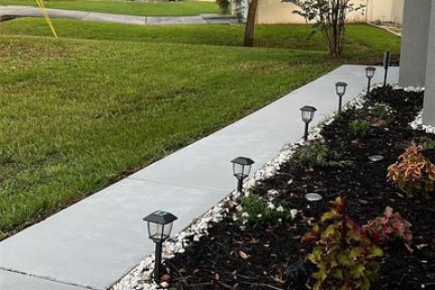 House in Ocala, Florida 3 bedrooms, 100.24 sq.m. № 939965 - photo 6