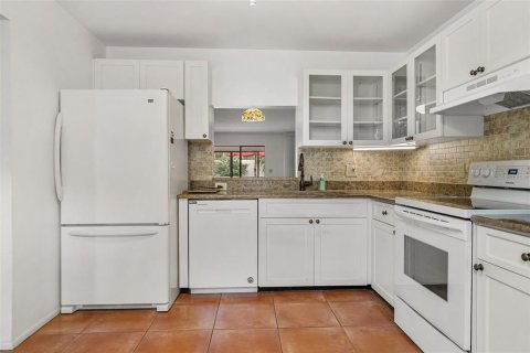 Купить кондоминиум в Брейдентон, Флорида 7 комнат, 151.62м2, № 2102049 - фото 13