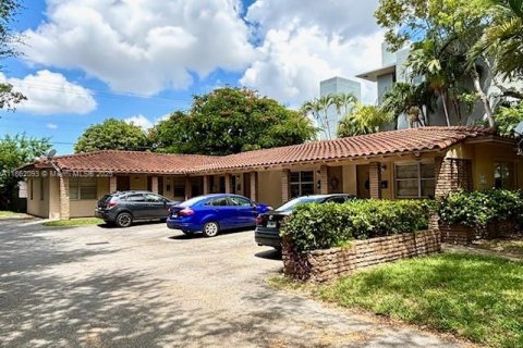 Apartment in Coral Gables, Florida 1 bedroom, 46.45 sq.m. № 1892371 - photo 1