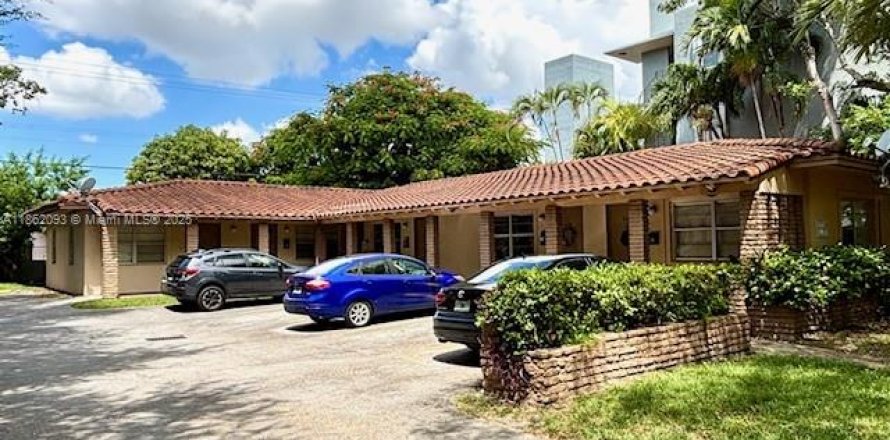 Apartment in Coral Gables, Florida 1 bedroom, 46.45 sq.m. № 1892371