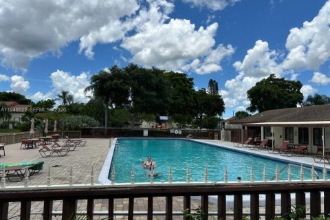 Copropriété à vendre à West Palm Beach, Floride: 2 chambres, 92.07 m2 № 2061803 - photo 15