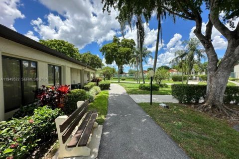 Copropriété à vendre à West Palm Beach, Floride: 2 chambres, 92.07 m2 № 2061803 - photo 16