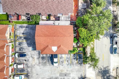 Townhouse in Hialeah, Florida 3 bedrooms, 109.81 sq.m. № 1988190 - photo 9