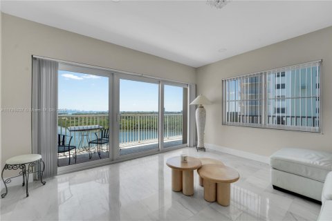 Copropriété à vendre à Sunny Isles Beach, Floride: 3 chambres, 145.86 m2 № 1958822 - photo 24
