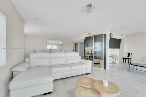 Copropriété à vendre à Sunny Isles Beach, Floride: 3 chambres, 145.86 m2 № 1958822 - photo 16