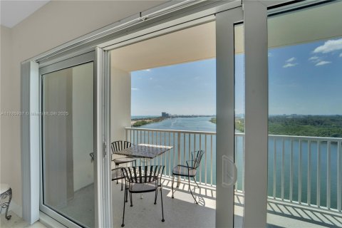 Copropriété à vendre à Sunny Isles Beach, Floride: 3 chambres, 145.86 m2 № 1958822 - photo 28