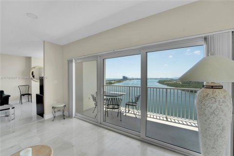 Copropriété à vendre à Sunny Isles Beach, Floride: 3 chambres, 145.86 m2 № 1958822 - photo 13
