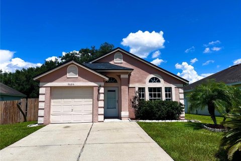 Снять в аренду виллу или дом в Орландо, Флорида 3 комнаты, 107.02м2, № 1879582 - фото 1