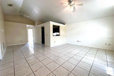 Снять в аренду виллу или дом в Орландо, Флорида 3 комнаты, 107.02м2, № 1879582 - фото 4