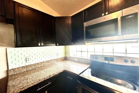 Снять в аренду виллу или дом в Орландо, Флорида 3 комнаты, 107.02м2, № 1879582 - фото 10