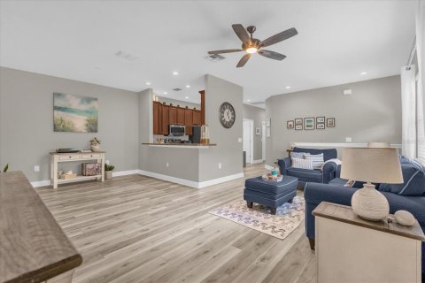 Touwnhouse à vendre à Clermont, Floride: 2 chambres, 117.52 m2 № 1913210 - photo 6