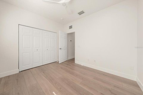 Touwnhouse à vendre à Saint Petersburg, Floride: 2 chambres, 110.09 m2 № 2430738 - photo 16