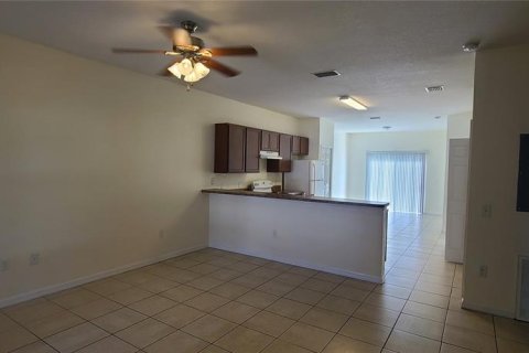 Apartamento en alquiler en Kissimmee, Florida, 3 dormitorios, 111.48 m2 № 1879868 - foto 4