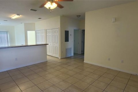 Apartamento en alquiler en Kissimmee, Florida, 3 dormitorios, 111.48 m2 № 1879868 - foto 11