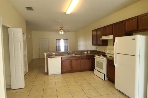 Apartamento en alquiler en Kissimmee, Florida, 3 dormitorios, 111.48 m2 № 1879868 - foto 2