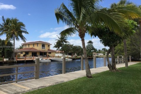 Condominio en alquiler en Pompano Beach, Florida, 1 dormitorio, 65.03 m2 № 2016722 - foto 24