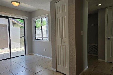 Touwnhouse à louer à Altamonte Springs, Floride: 3 chambres, 122.07 m2 № 2416407 - photo 13