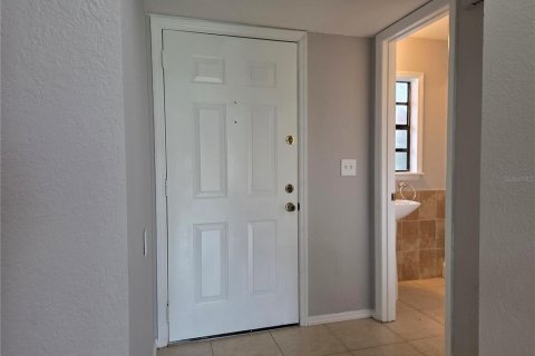 Touwnhouse à louer à Altamonte Springs, Floride: 3 chambres, 122.07 m2 № 2416407 - photo 8