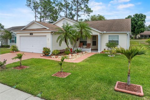 House in Lakeland, Florida 2 bedrooms, 114.73 sq.m. № 1677819 - photo 1