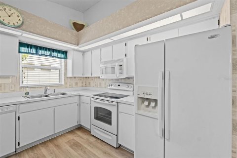 House in Lakeland, Florida 2 bedrooms, 114.73 sq.m. № 1677819 - photo 15