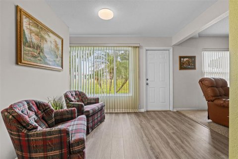 House in Lakeland, Florida 2 bedrooms, 114.73 sq.m. № 1677819 - photo 11