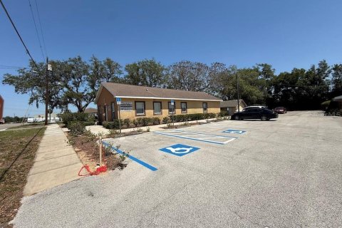 Commercial property in Davenport, Florida 320.05 sq.m. № 1849906 - photo 2