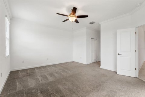 House in Davenport, Florida 5 bedrooms, 449.46 sq.m. № 1821212 - photo 21