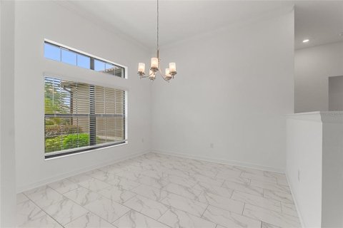 House in Davenport, Florida 5 bedrooms, 449.46 sq.m. № 1821212 - photo 7