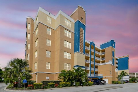 Copropriété à vendre à Largo, Floride: 3 chambres, 146.41 m2 № 1832690 - photo 1